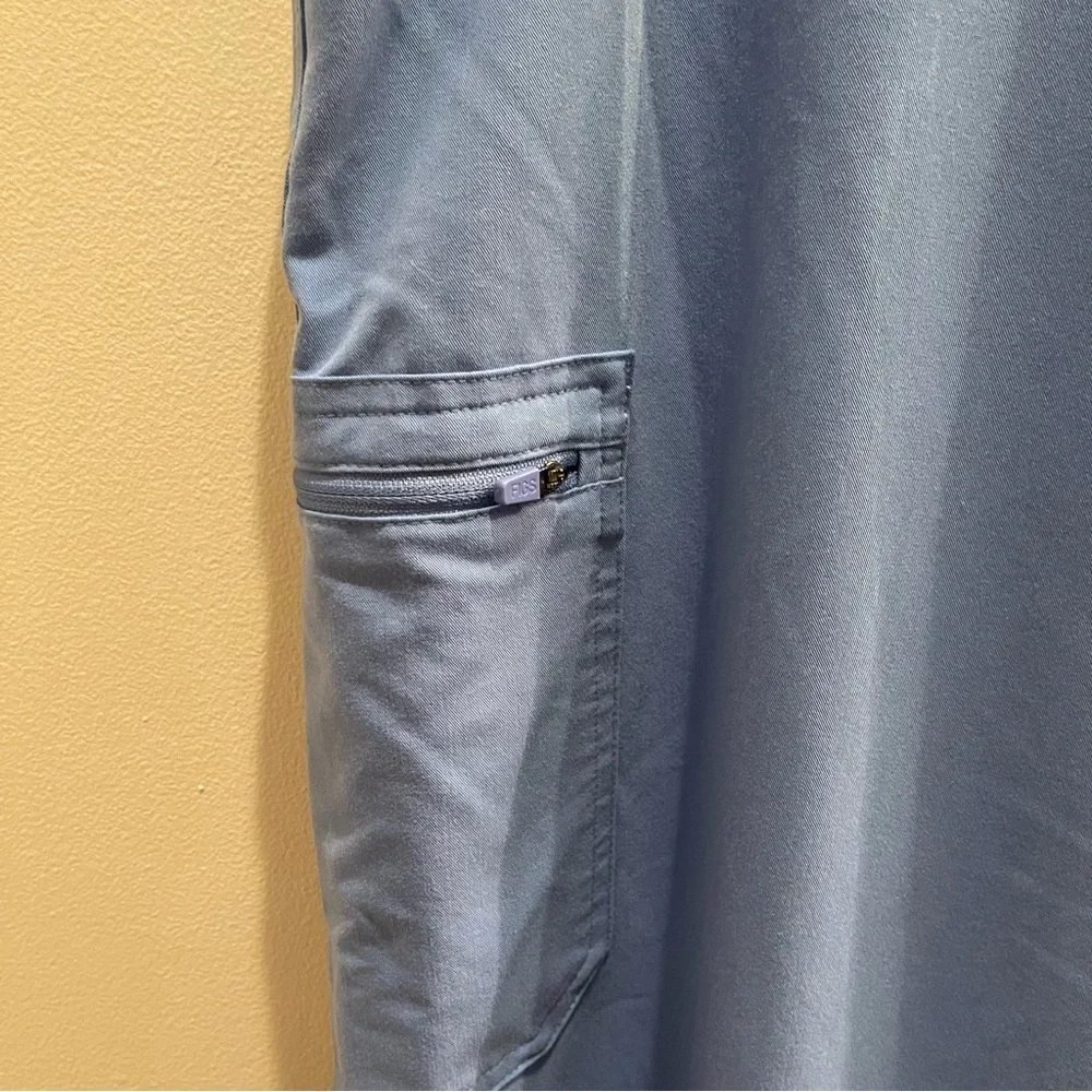 Figs Limited Edition Scrubs Yola Cargo Pants Men’s Size XL Blue TW2000R